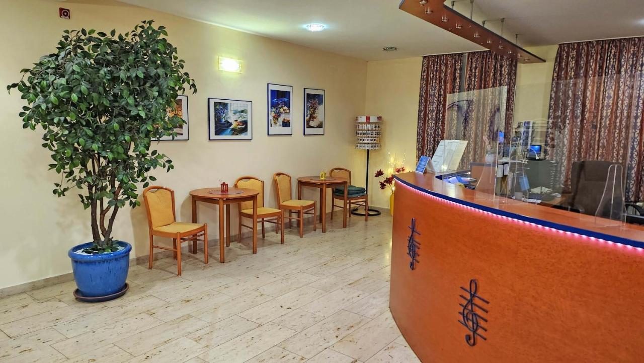 Hotel Amadeus Dresden Neustadt Extérieur photo